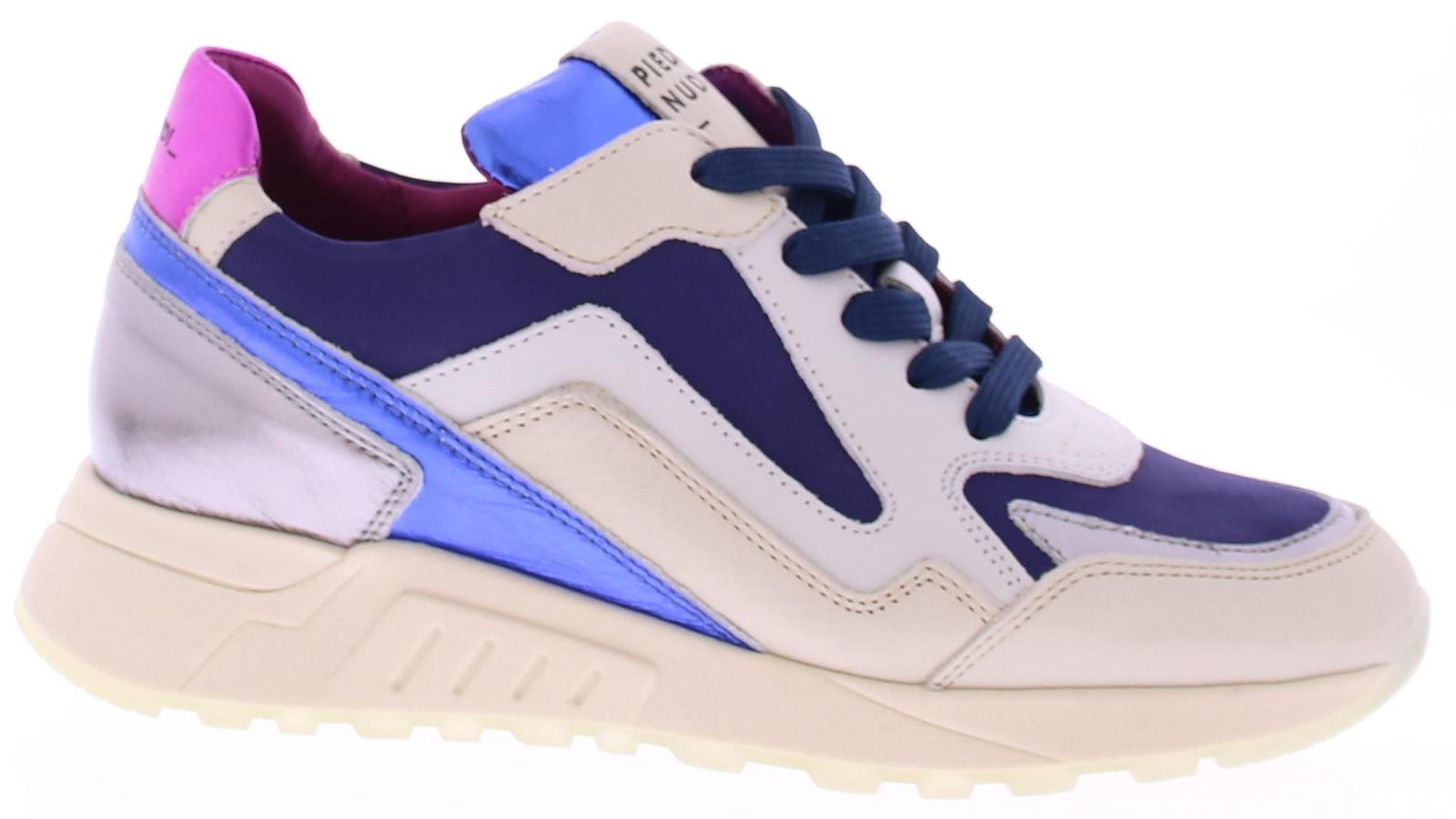 Piedi Nudi Selva 17 23