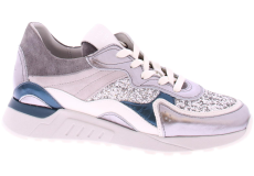 Piedi Nudi Nova 11 17